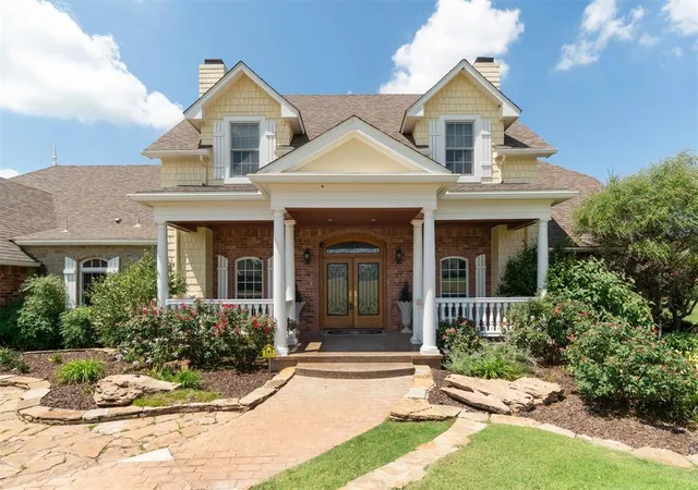 2nd image of 2720 Long Lake Pl, Norman, OK 73026 | MLS# 1216422