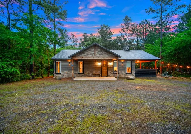 Photo 1 of Single family home for sale at 100 Carter Crk Ln, Broken Bow, OK 74728 | MLS# 1216428 | Listing updated on 2026-08-26