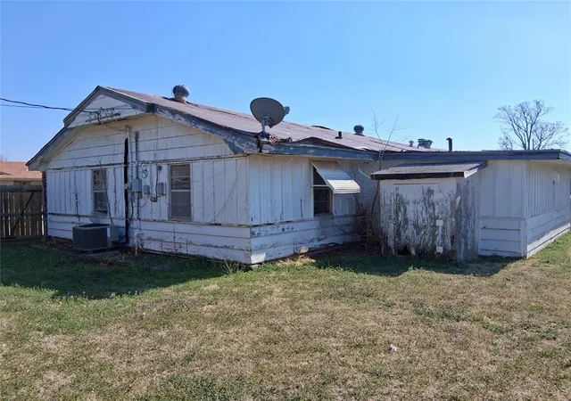 Homes for sale in Oklahoma City, OK | 5425 S Lee Ave, Oklahoma City, OK 73109 | MLS# 1216444