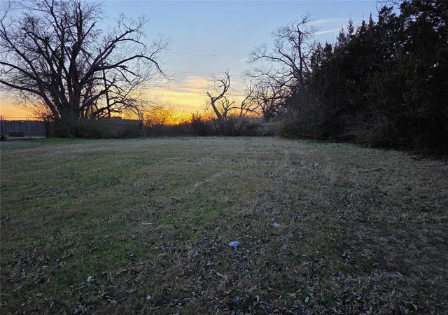 2nd image of 3201 N Fonshill Ave, Oklahoma City, OK 73111 | MLS# 1216615