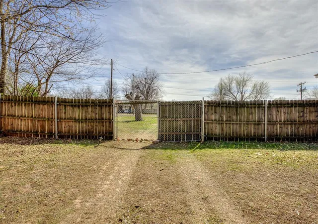 Homes for sale in Oklahoma City, OK | 6617 Se 5th St, Oklahoma City, OK 73110 | MLS# 1216689
