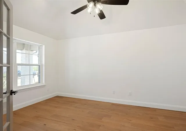 Photo 3 of Single family home for sale at 16309 Blackberry Farm Rd, Oklahoma City, OK 73013 | MLS# 1216743 | Listing updated on 2026-07-29