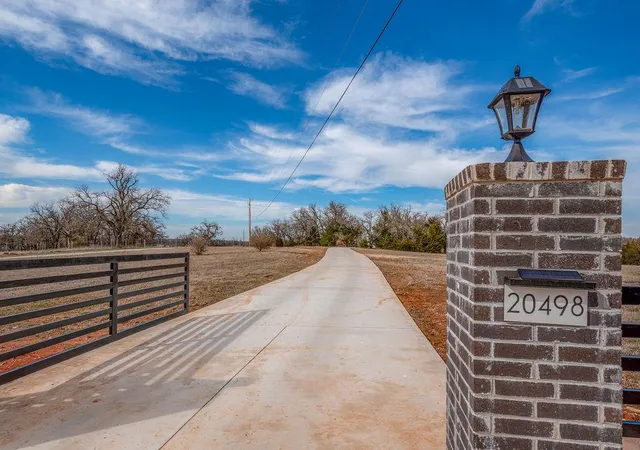 3rd image of 20498 Se 119Th St, Mc Loud, OK 74851 | MLS# 1216747