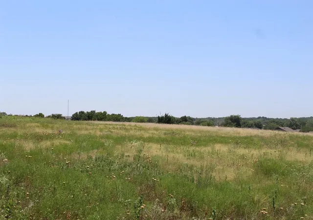 3rd image of 506 Ne Flower Mound Rd, Lawton, OK 73507 | MLS# 1216773