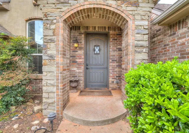 Photo 3 of Single family home for sale at 9124 Sw 36th Street, Oklahoma City, OK 73179 | MLS# 1216806 | Listing updated on 2026-09-20