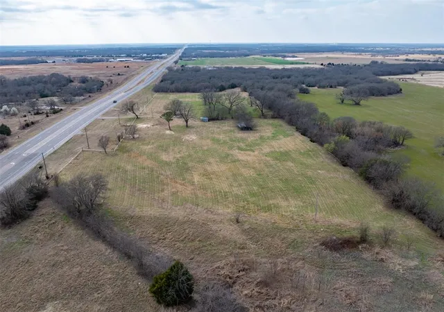 2nd image of 17266 Us Hwy 70 Hwy, Lone Grove, OK 73443 | MLS# 1216899