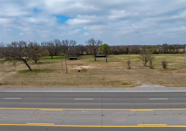 5th image of 17266 Us Hwy 70 Hwy, Lone Grove, OK 73443 | MLS# 1216899