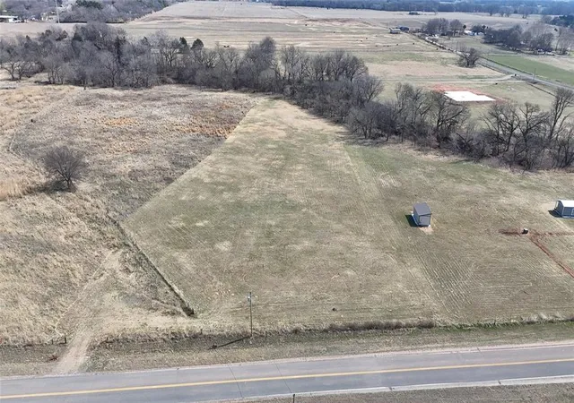 2nd image of 1 48th St, Lexington, OK 73051 | MLS# 1216937
