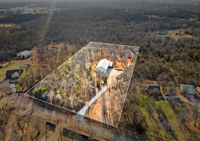 5th image of 14101 Iron Rd, Mc Loud, OK 74851 | MLS# 1217004