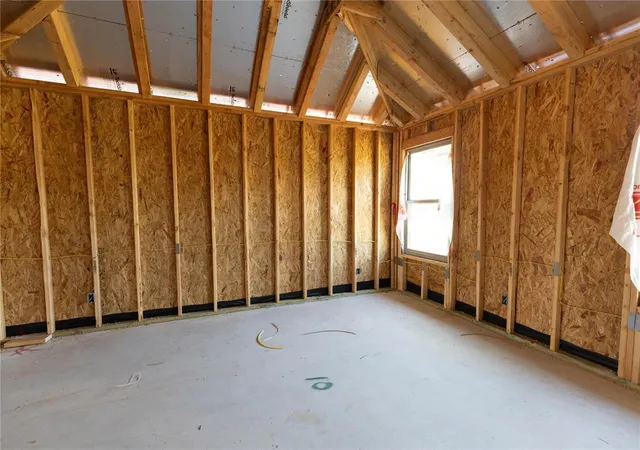 2nd image of 9312 Nw 119th St, Yukon, OK 73099 | MLS# 1217005