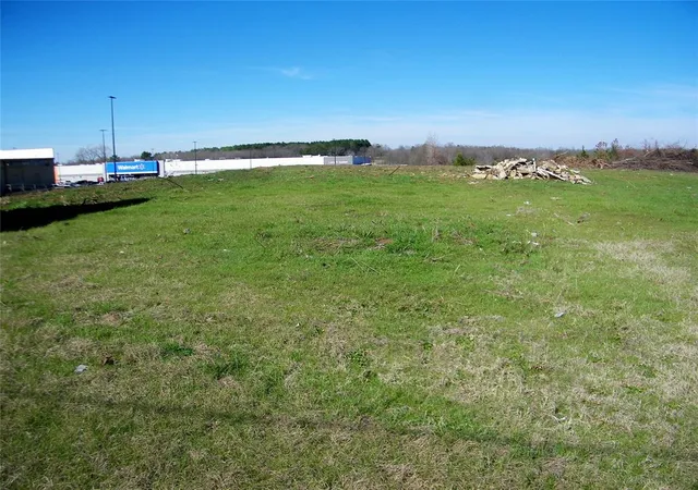 1st image of E Washington St #Lot 1, Idabel, OK 74745 | MLS# 1217049