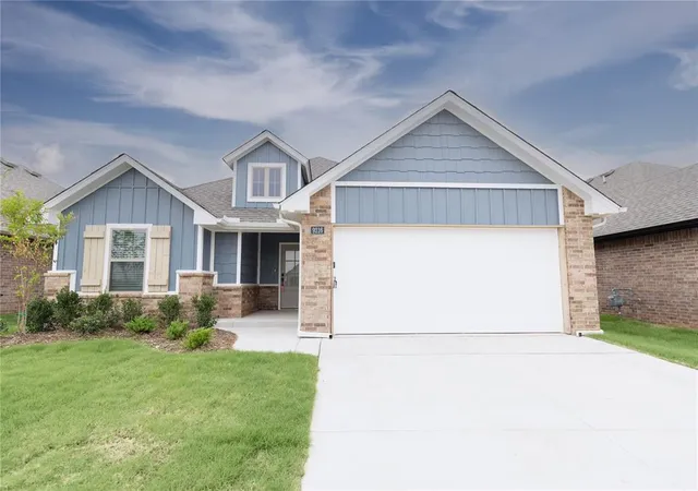 Photo 2 of Single family home for sale at 9216 Nw 119th Street, Yukon, OK 73099 | MLS# 1217120 | Listing updated on 2026-09-22