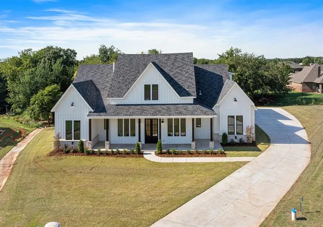 50th image of 10260 Oakwood Dr, Edmond, OK 73025 | MLS# 1217141