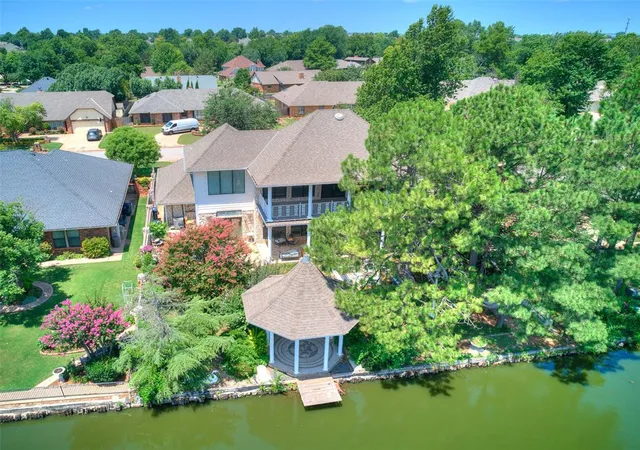 1st image of 11132 Lakeridge Run, Oklahoma City, OK 73170 | MLS# 1217216