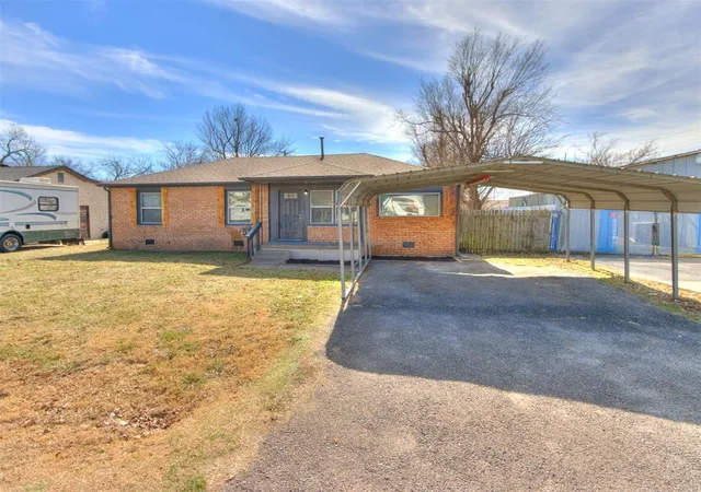 1st image of 4308 Se 39th St, Oklahoma City, OK 73115 | MLS# 1217326