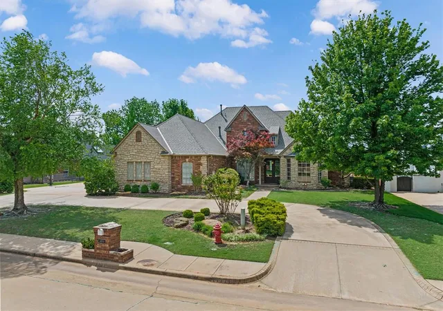 48th image of 400 Heritage Blvd, Edmond, OK 73025 | MLS# 1217344