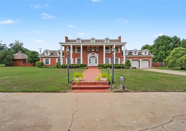 3rd image of 103 E Dogwood St, Hobart, OK 73651 | MLS# 1217374