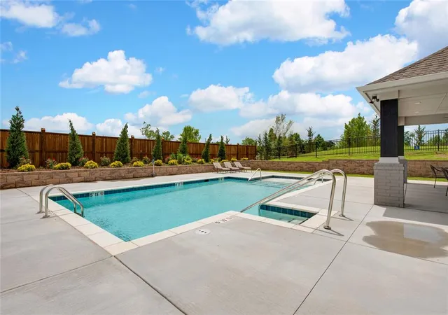 33rd image of 12733 Nw 2nd St, Yukon, OK 73099 | MLS# 1217404