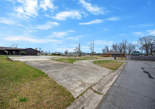Homes for sale in Idabel, OK | 102 Banbury Ln, Idabel, OK 74745 | MLS# 1217409