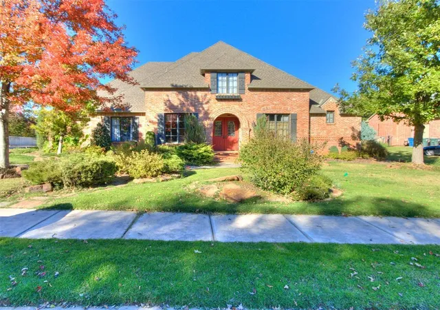 3rd image of 3621 Hunters Creek Rd, Edmond, OK 73003 | MLS# 1217487