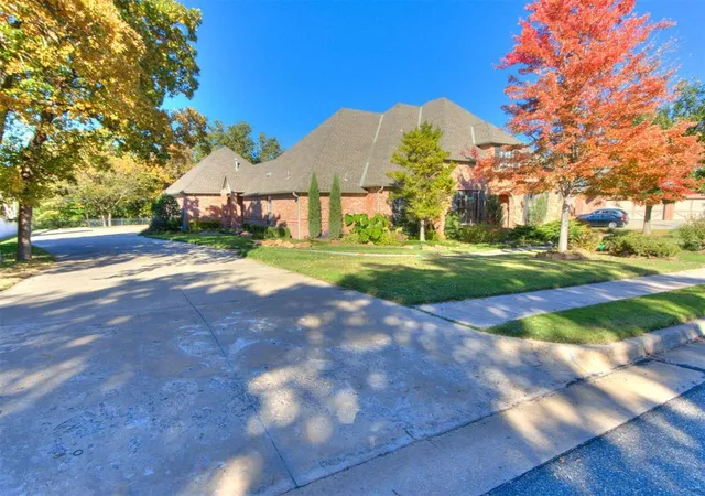 5th image of 3621 Hunters Creek Rd, Edmond, OK 73003 | MLS# 1217487