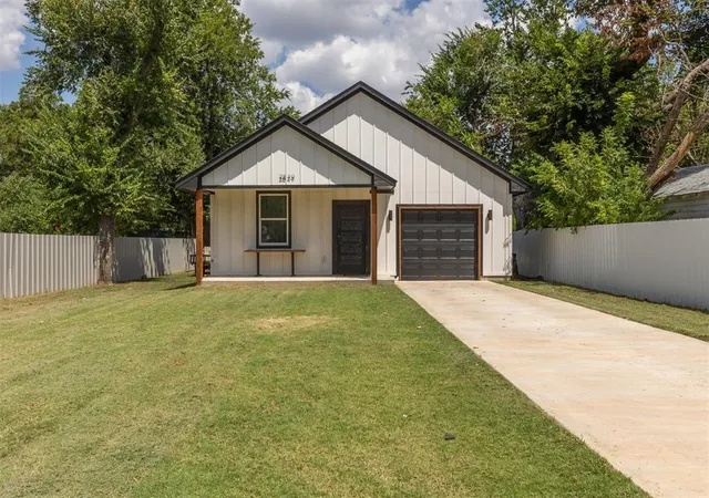 Photo 2 of Single family home for sale at 2829 Sw 31st Street, Oklahoma City, OK 73119 | MLS# 1217844 | Listing updated on 2026-07-28
