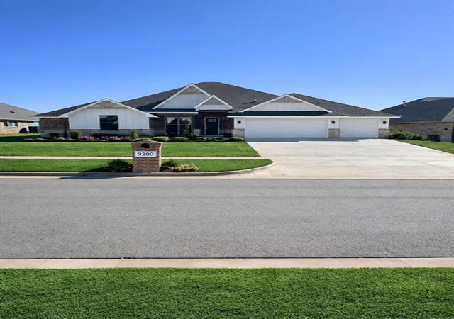 2nd image of 9200 Sw 35th St, Oklahoma City, OK 73179 | MLS# 1217847