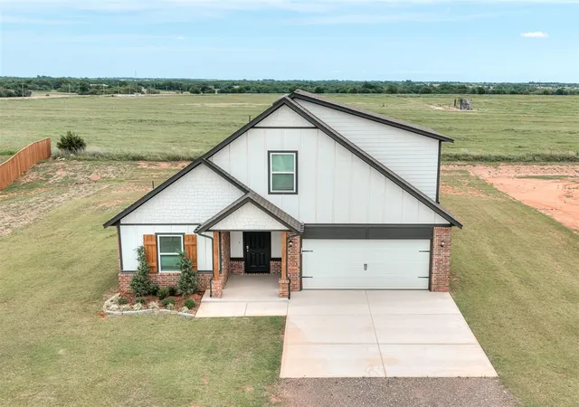 Photo 2 of Single family home for sale at 3530 Manning Farms Blvd, El Reno, OK 73036 | MLS# 1217863 | Listing updated on 2026-09-19