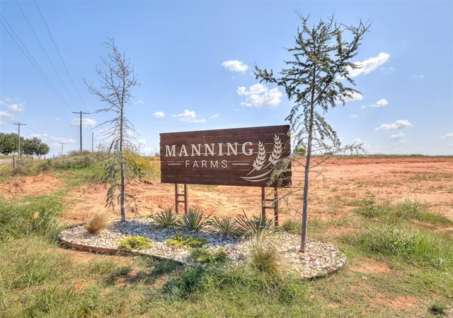 Homes for sale in El Reno, OK | 3530 Manning Farms Blvd, El Reno, OK 73036 | MLS# 1217863