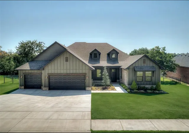 2nd image of 8110 Goldfinch Dr, Guthrie, OK 73044 | MLS# 1217874