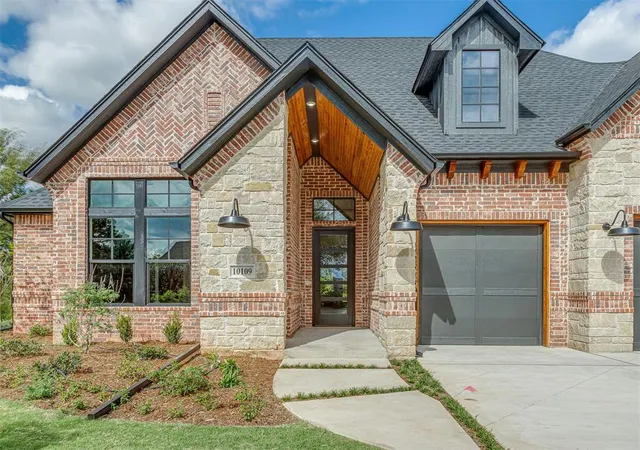 Photo 2 of Single family home for sale at 10109 Sw 27th Street, Yukon, OK 73099 | MLS# 1217877 | Listing updated on 2026-10-14
