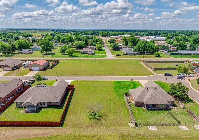 Homes for sale in Crescent, OK | 109 Dogwood, Crescent, OK 73028 | MLS# 1217891