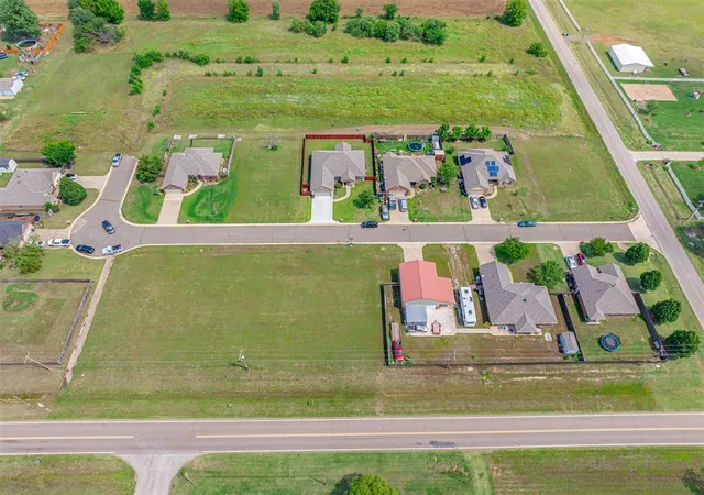 Homes for sale in Crescent, OK | 102 Dogwood, Crescent, OK 73028 | MLS# 1217898