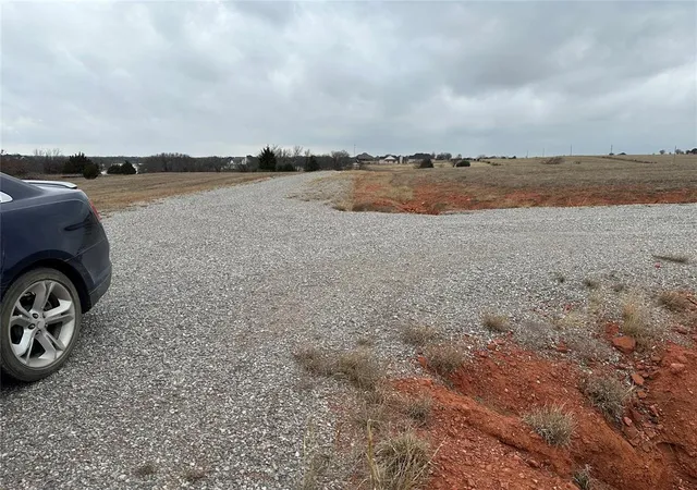 10th image of 2128 Cade Cir, Blanchard, OK 73010 | MLS# 1217996