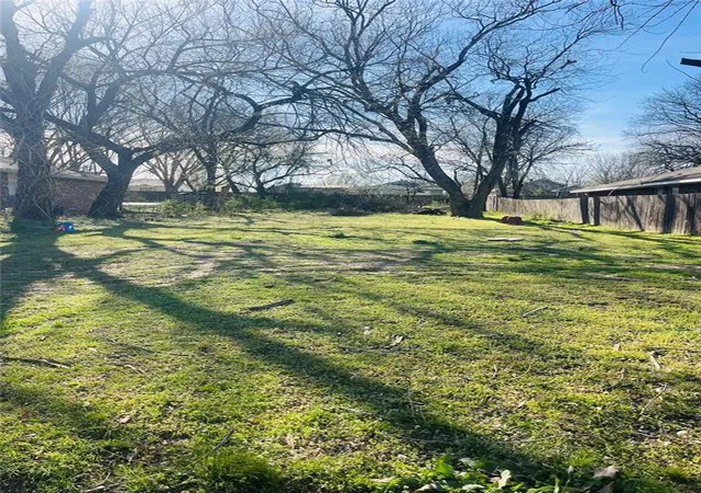 Photo 1 of Land for sale at 908 N Mckinley Ave, Shawnee, OK 74801 | MLS# 1218099 | Listing updated on 2026-03-20