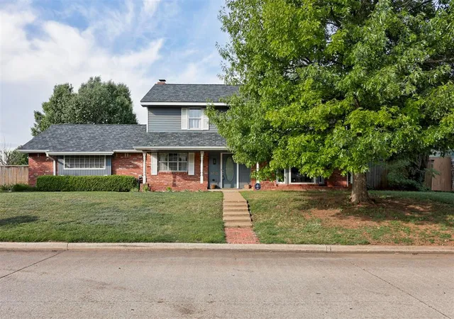Homes for sale in Oklahoma City, OK | 3012 Brookhollow Rd, Oklahoma City, OK 73120 | MLS# 1218114