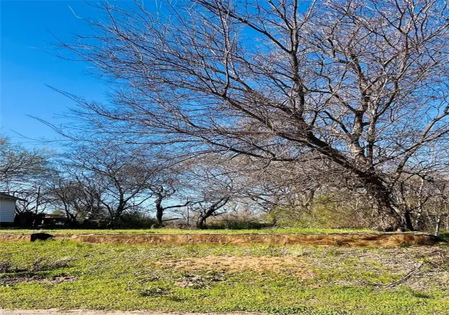 Photo 1 of Land for sale at 1520 E Walnut St, Shawnee, OK 74801 | MLS# 1218121 | Listing updated on 2026-03-20