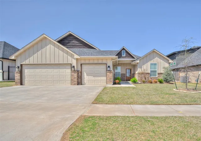 Photo 1 of Single family home for sale at 9305 Taggert Ln, Yukon, OK 73099 | MLS# 1218129 | Listing updated on 2026-04-01