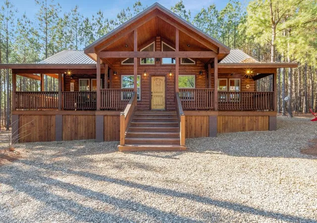 1st image of 528 Lost Creek Trl, Broken Bow, OK 74728 | MLS# 1218268