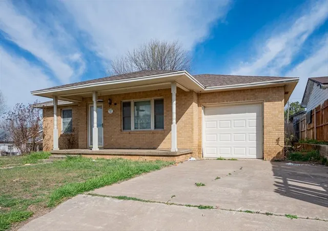 Photo 2 of Single family home for sale at 201 E 3rd Street, Cement, OK 73017 | MLS# 1218378 | Listing updated on 2026-09-12