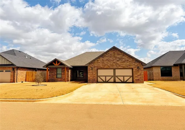 Photo 2 of Single family home for sale at 2712 Land Run St, Weatherford, OK 73096 | MLS# 1218388 | Listing updated on 2026-09-22