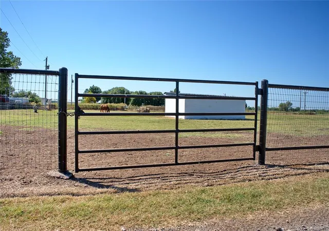 3rd image of 3107 Nw 60Th Ave, Norman, OK 73072 | MLS# 1218390
