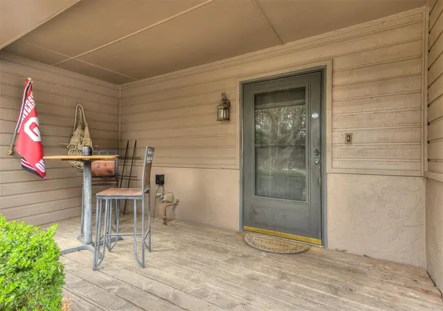 4th image of 10605 N Macarthur Blvd, Oklahoma City, OK 73162 | MLS# 1218392