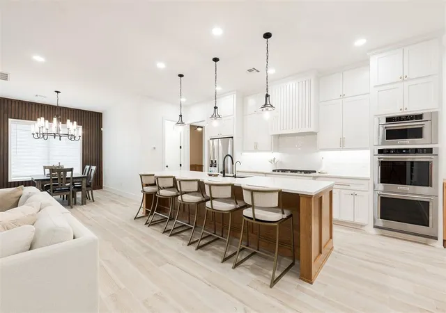 1st image of 15449 Hatterly Ln, Edmond, OK 73013 | MLS# 1218395