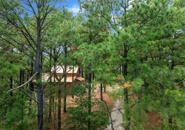 Photo 3 of Single family home for sale at 1201 Southern Hills Cir, Broken Bow, OK 74728 | MLS# 1218450 | Listing updated on 2026-07-13