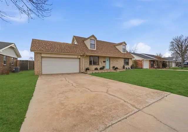 Homes for sale in Mangum, OK | 1524 Cindy St, Mangum, OK 73554 | MLS# 1218451