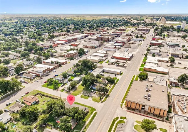 26th image of 400 N Choctaw Ave, El Reno, OK 73036 | MLS# 1218548