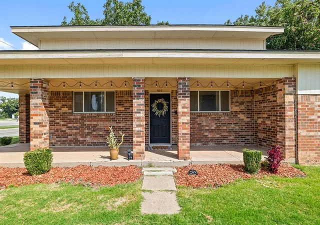 1st image of 400 N Choctaw Ave, El Reno, OK 73036 | MLS# 1218548