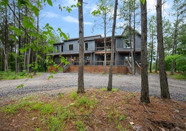 1st image of 910 Timbuktu Trl, Broken Bow, OK 74728 | MLS# 1218622