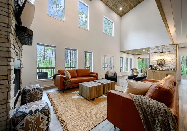 3rd image of 910 Timbuktu Trl, Broken Bow, OK 74728 | MLS# 1218622
